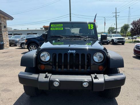 Used 2013 Jeep Wrangler Sport AWD/4WD image 2