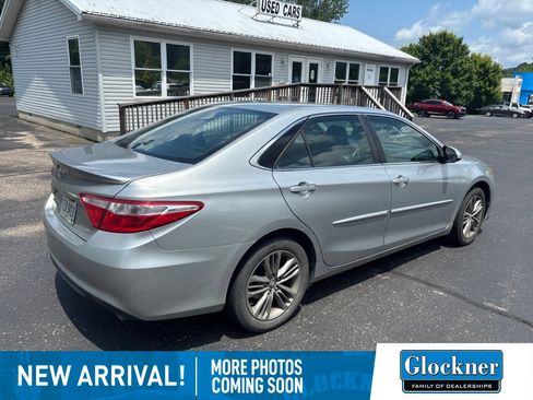 Used 2017 Toyota Camry SE w/ Protection Package (Q2) FWD image 4