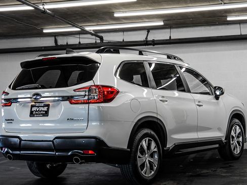Used 2024 Subaru Ascent Premium w/ Convenience Package AWD/4WD image 5