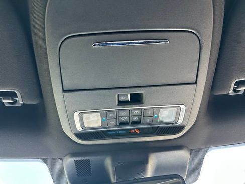 Used 2022 Ford F150 Platinum w/ Equipment Group 701A High AWD/4WD image 24