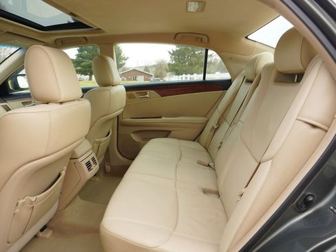 Used 2011 Toyota Avalon image 4