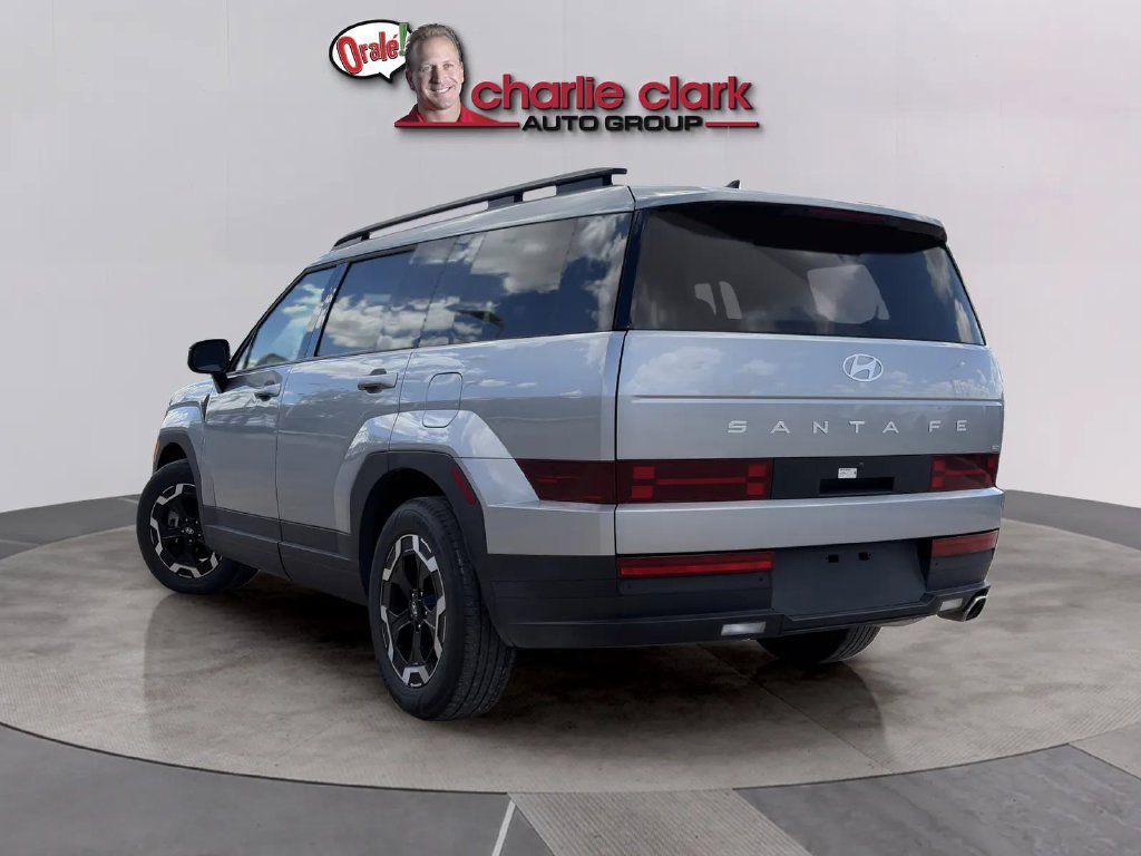 Used 2026 Hyundai Santa Fe SEL AWD/4WD image 2