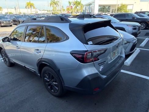 Used 2024 Subaru Outback Onyx Edition w/ Popular Package #2 AWD/4WD image 2