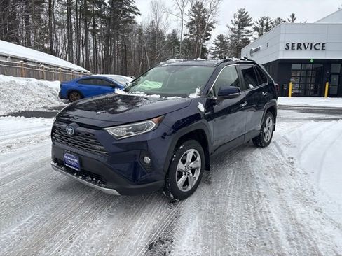 Used 2019 Toyota RAV4 Limited w/ Limited Grade Weather Package image 3