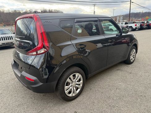 Used 2021 Kia Soul LX image 7