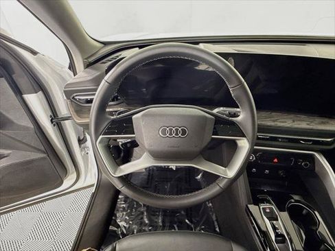 Certified 2025 Audi Q5 Premium w/ Convenience Package AWD/4WD image 14