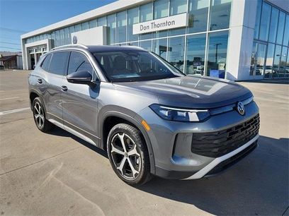 New 2025 Volkswagen Tiguan SE