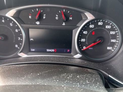 Used 2021 Chevrolet Equinox LT image 1