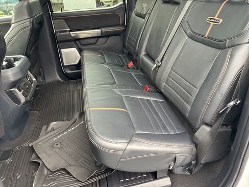 Used 2024 Ford F250 Platinum image 26