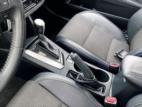 Used 2019 Toyota Corolla SE FWD image 15