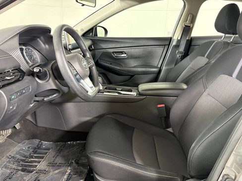 Used 2024 Nissan Sentra SV FWD image 21