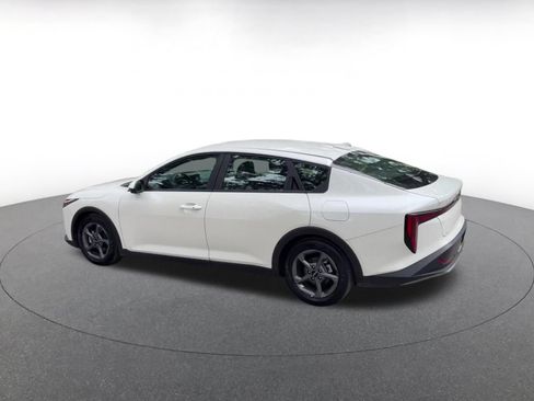 Used 2025 Kia K4 FWD image 10