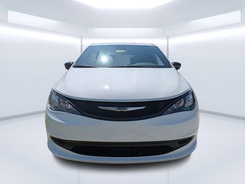New 2025 Chrysler Voyager LX FWD image 8