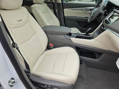 New 2025 Cadillac XT5 Premium Luxury w/ Technology Package image 28