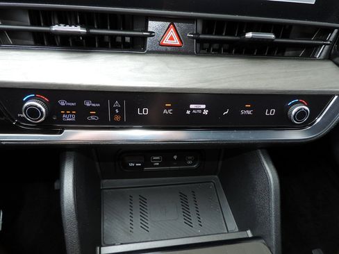 Used 2024 Kia Sportage X-Line AWD/4WD image 20