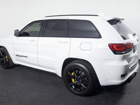 Used 2018 Jeep Grand Cherokee Trackhawk w/ Trailer Tow Group IV AWD/4WD image 11