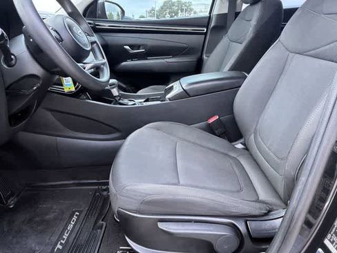 Used 2023 Hyundai Tucson SE FWD image 18