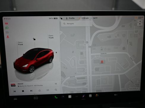 Used 2023 Tesla Model Y Long Range AWD/4WD image 13