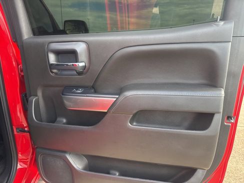 Used 2018 Chevrolet Silverado 1500 LT w/ LT Eassist Package image 15