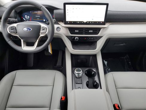 New 2026 Ford Explorer Active w/ Active Comfort Package image 28