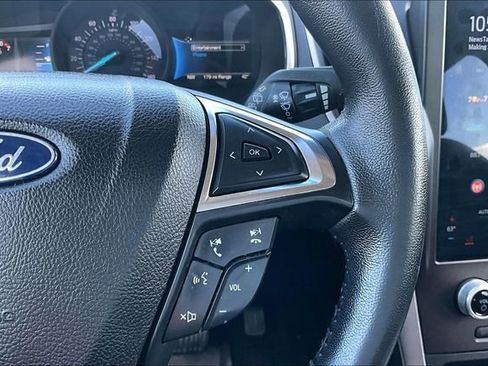 Used 2021 Ford Edge SEL image 12