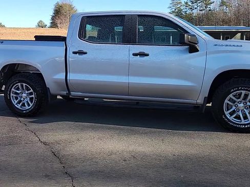 Used 2019 Chevrolet Silverado 1500 W/T w/ Trailering Package image 10