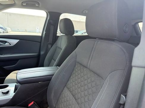 Used 2019 Chevrolet Blazer LT FWD image 14