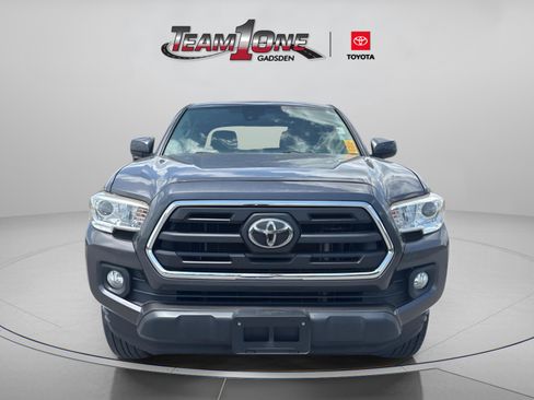 Used 2019 Toyota Tacoma SR5 RWD image 2