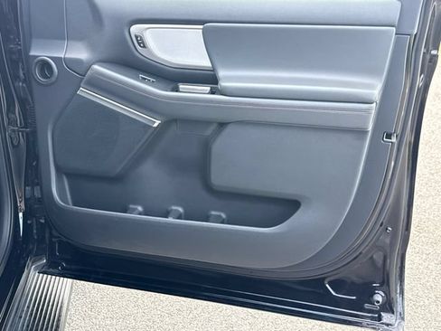 Used 2025 Ford Expedition Max Active RWD image 14