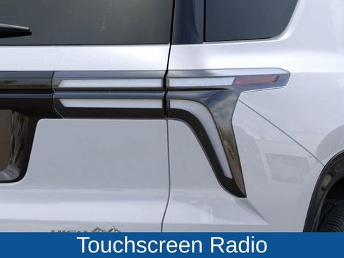 New 2026 Chevrolet Traverse High Country image 11