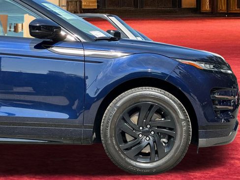 Used 2022 Land Rover Range Rover Evoque R-Dynamic S image 35