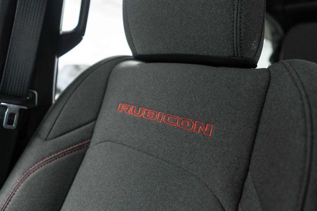 Used 2026 Jeep Wrangler Unlimited Rubicon AWD/4WD image 9