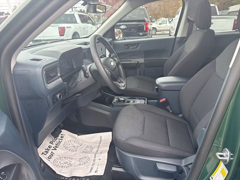 Used 2025 Ford Maverick XL image 18