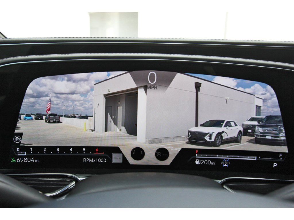 Used 2021 Cadillac Escalade Sport w/ LPO, Illumination Package AWD/4WD image 14