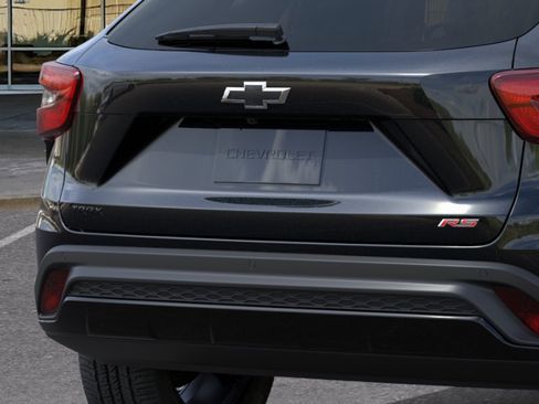 New 2026 Chevrolet Trax RS w/ Driver Confidence Package FWD image 15