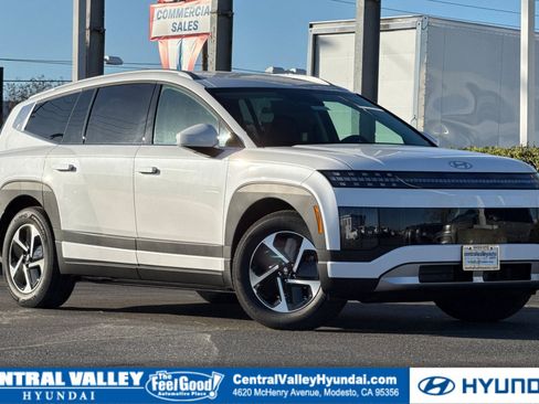 New 2026 Hyundai Ioniq 9 SE image 1