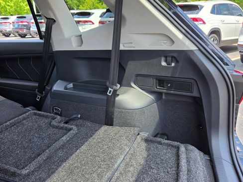 Certified 2023 Volkswagen Tiguan SE w/ Panoramic Sunroof Package FWD image 66