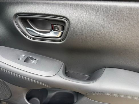 New 2026 Honda HR-V LX image 42