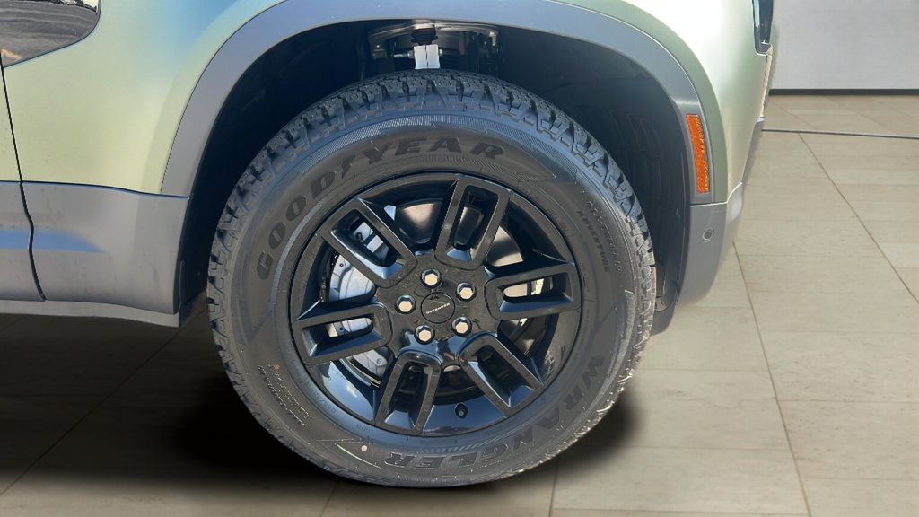 New 2026 Land Rover Defender 110 S AWD/4WD image 20