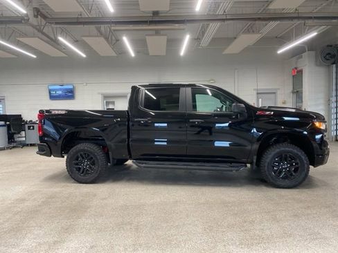 New 2026 Chevrolet Silverado 1500 Custom Trail Boss AWD/4WD image 4