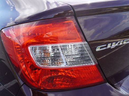 Used 2012 Honda Civic EX image 10