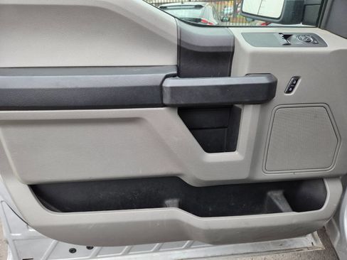 Used 2018 Ford F150 XL w/ Equipment Group 101A Mid image 6