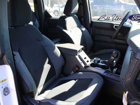 New 2025 Ford Bronco 4-Door image 7