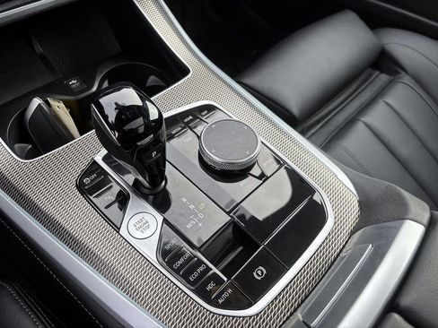 Used 2022 BMW X5 xDrive40i w/ M Sport Package image 23
