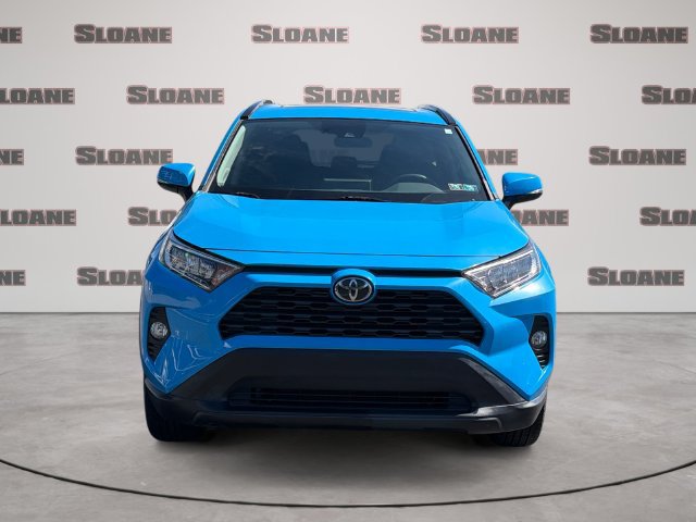 Used 2020 Toyota RAV4 XLE Premium FWD image 5