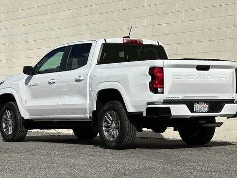 Used 2024 Chevrolet Colorado LT w/ LT Convenience Package image 6