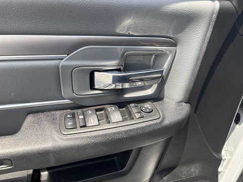 Used 2022 RAM 1500 Classic SLT w/ Electronics Group AWD/4WD image 10