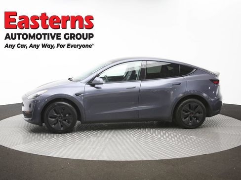Used 2023 Tesla Model Y Long Range AWD/4WD image 54