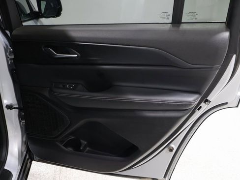 Used 2024 Jeep Grand Cherokee L Altitude image 20