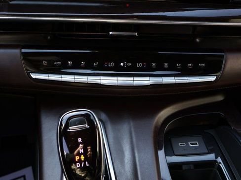Certified 2021 Cadillac Escalade Sport Platinum AWD/4WD image 35